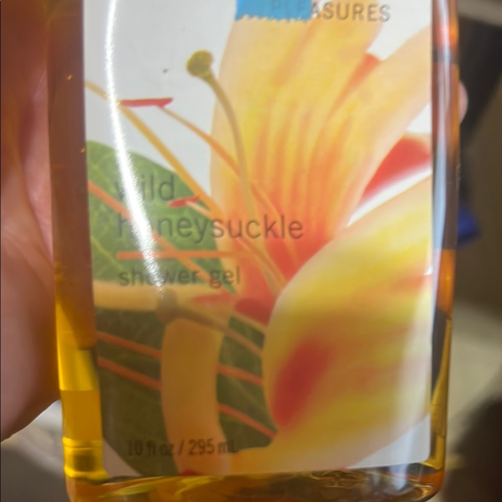 Wild Honeysuckle Shower Gel - Picture 2 of 3